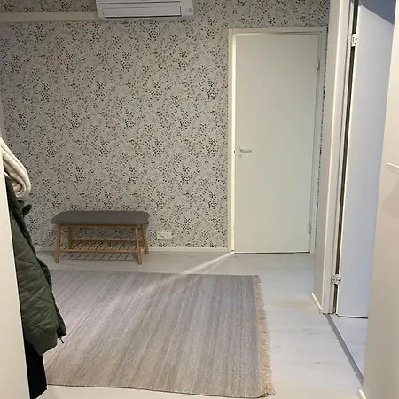 Rauhallinen 3 Huonetta Ja Keittioe * 瓦萨