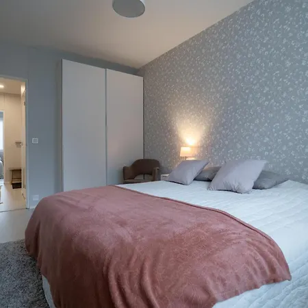 Rauhallinen 3 Huonetta Ja Keittioe Apartament *