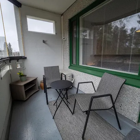 Rauhallinen 3 Huonetta Ja Keittioe