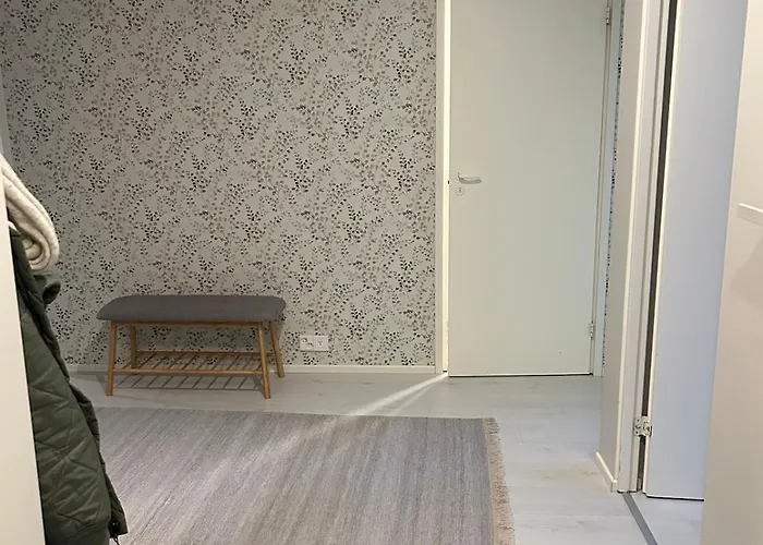 Rauhallinen 3 Huonetta Ja Keittioe * 瓦萨